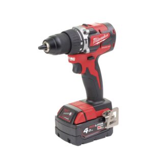 TALADRO MILWAUKEE M18 (2 BATERÍAS 4-2 AH Y CARGADOR)