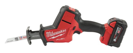 SIERRA DE SABLE MILWAUKEE BATERÍA M18 (2 BATERÍAS 5 AH Y CARGADOR)